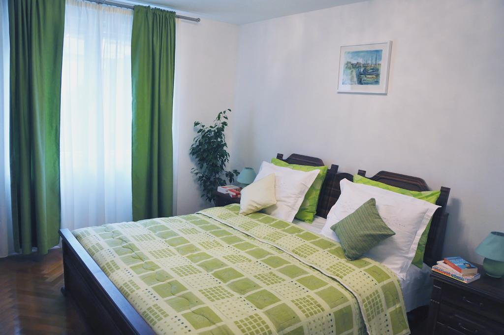 Apartma Center *